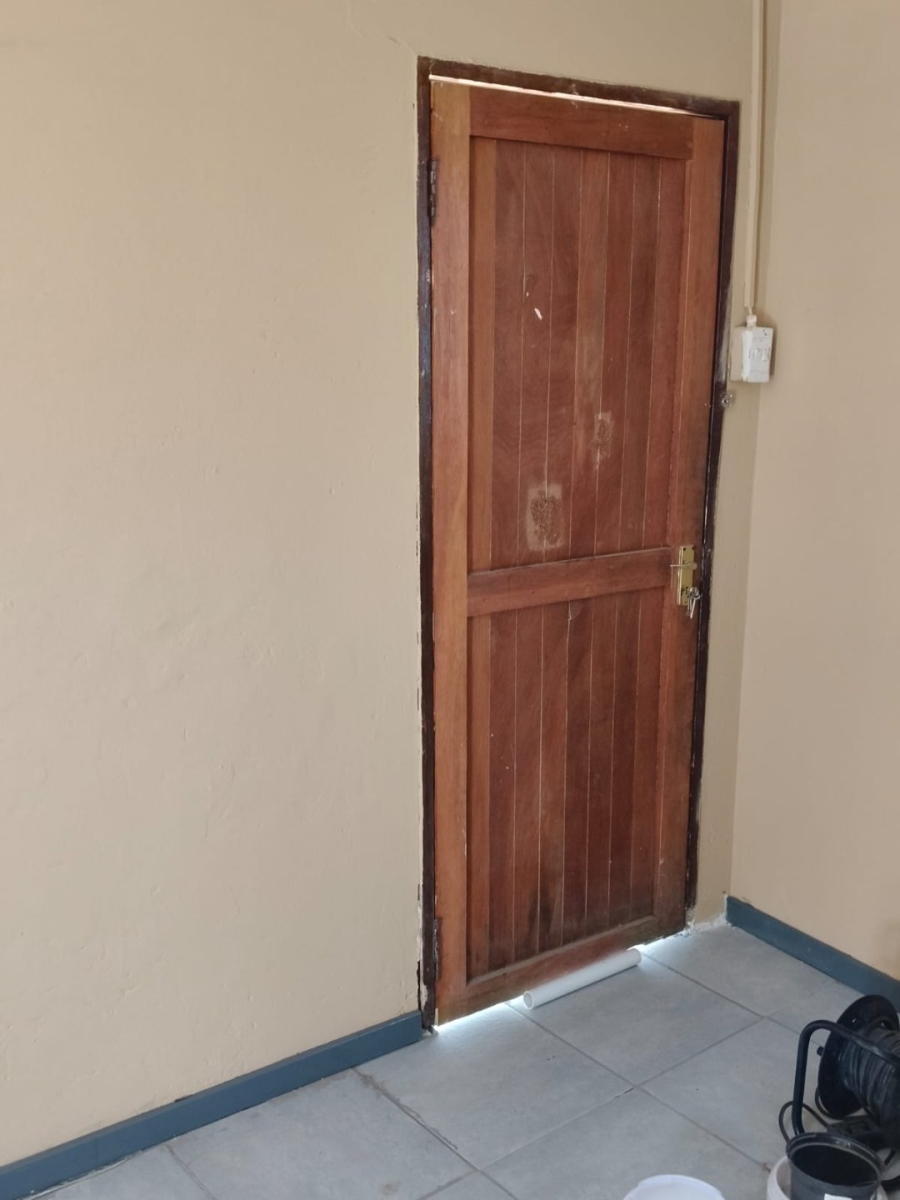 2 Bedroom Property for Sale in Bloemside 4 Free State